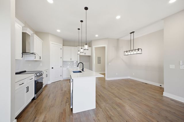 2109D W Summitt Ave, Nashville, TN 37218