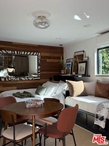 7733 Lexington Avenue, West Hollywood, CA 90046