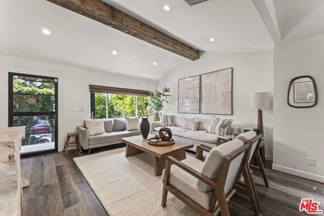 7733 Lexington Avenue, West Hollywood, CA 90046