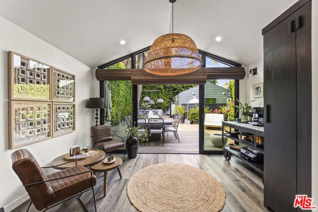 7733 Lexington Avenue, West Hollywood, CA 90046