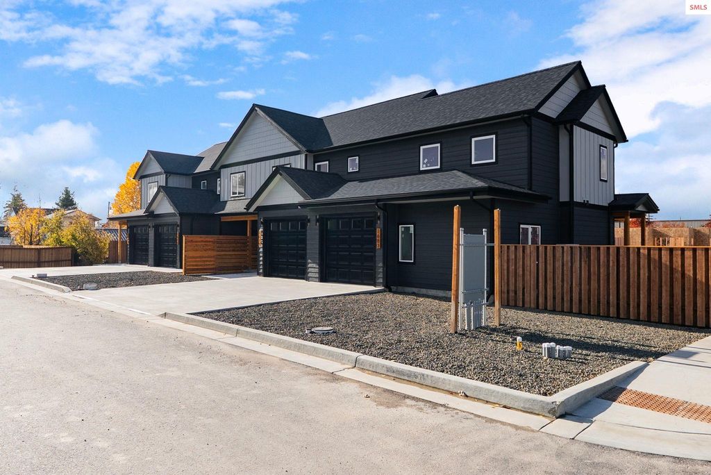 1683,1679,1675, 1671 Onyx Ct, Sandpoint, ID 83864