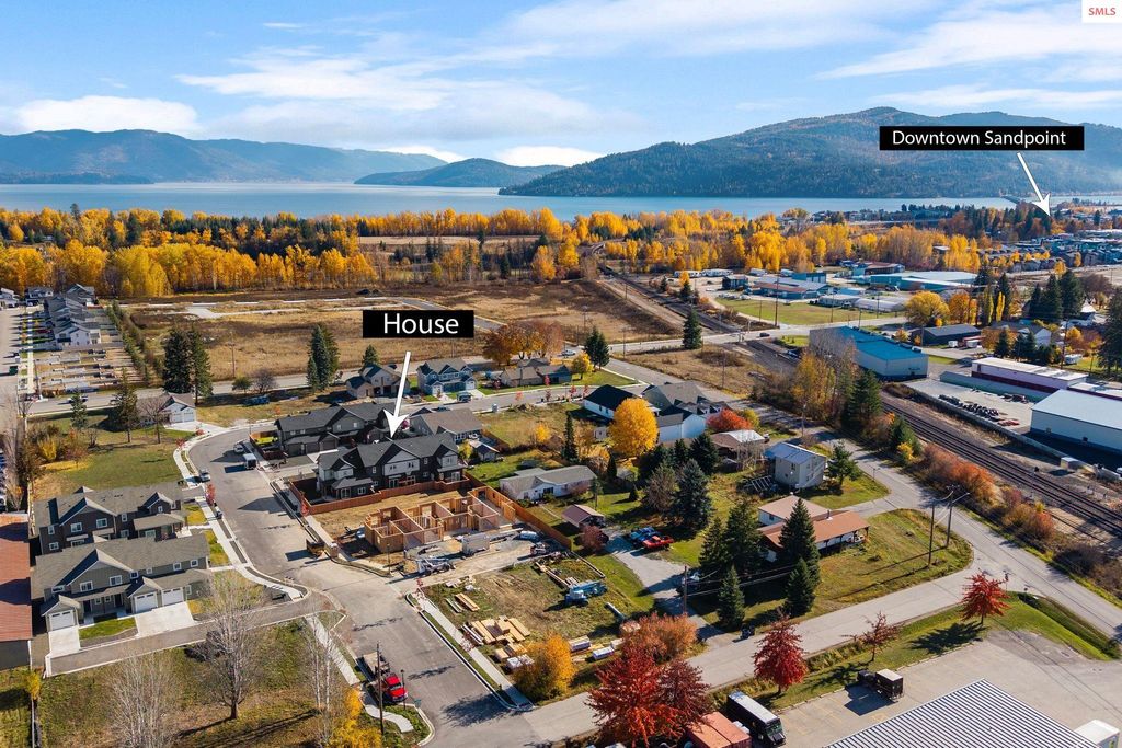 1683,1679,1675, 1671 Onyx Ct, Sandpoint, ID 83864 photo 2