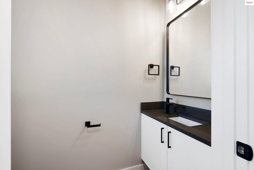 1683,1679,1675, 1671 Onyx Ct, Sandpoint, ID 83864 photo 3