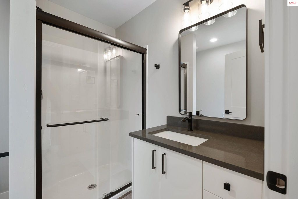 1683,1679,1675, 1671 Onyx Ct, Sandpoint, ID 83864 photo 6