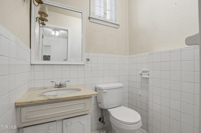 103 Sherwood Drive, Elizabethton, TN 37643