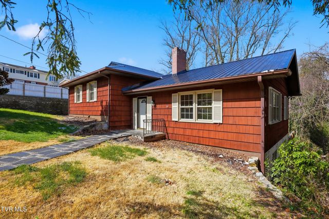 103 Sherwood Drive, Elizabethton, TN 37643