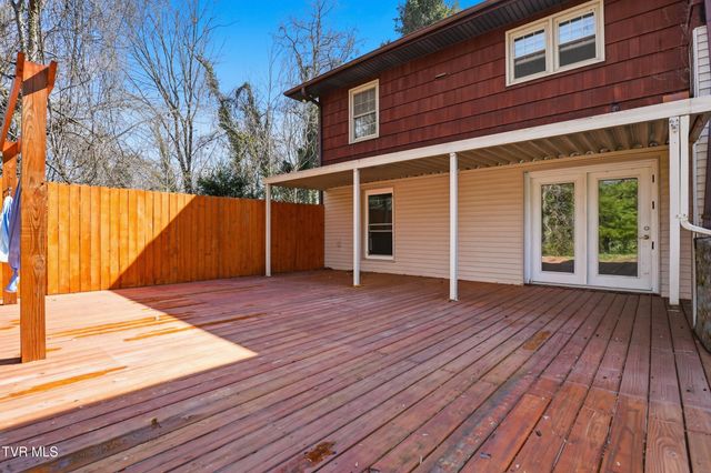 103 Sherwood Drive, Elizabethton, TN 37643