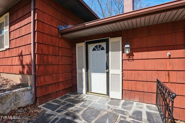 103 Sherwood Drive, Elizabethton, TN 37643