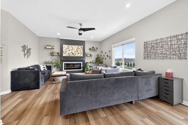 1735 Dickson Drive, Marysville, OH 43040