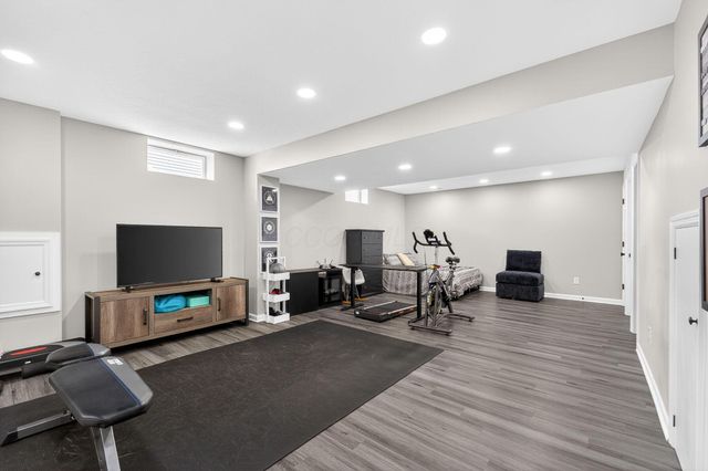 1735 Dickson Drive, Marysville, OH 43040