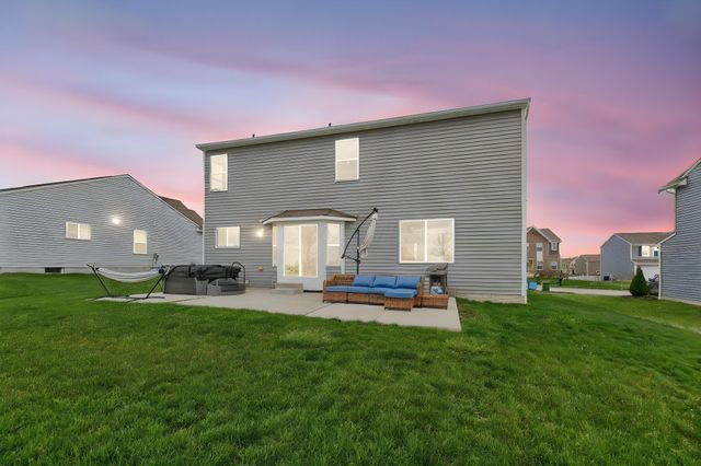 1735 Dickson Drive, Marysville, OH 43040