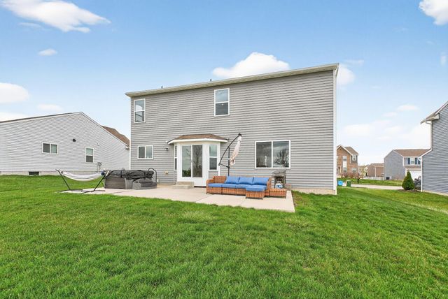 1735 Dickson Drive, Marysville, OH 43040