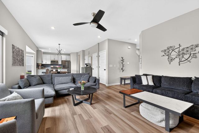 1735 Dickson Drive, Marysville, OH 43040