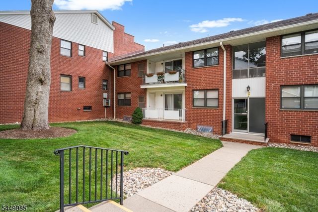 1300 Rock Ave F5, North Plainfield Boro, NJ 07060