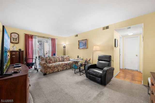 1300 Rock Ave F5, North Plainfield Boro, NJ 07060