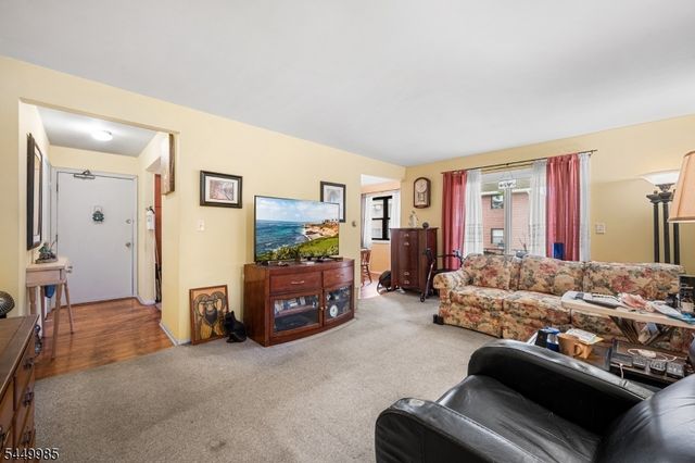 1300 Rock Ave F5, North Plainfield Boro, NJ 07060