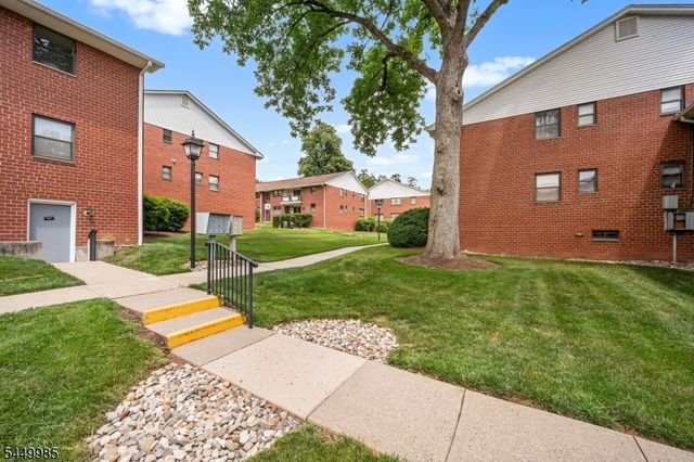 1300 Rock Ave F5, North Plainfield Boro, NJ 07060