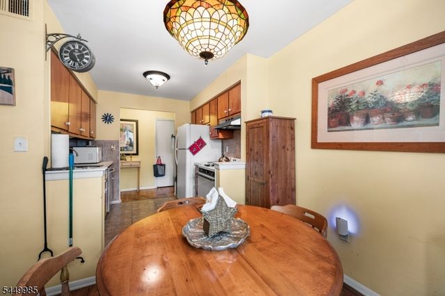 1300 Rock Ave F5, North Plainfield Boro, NJ 07060