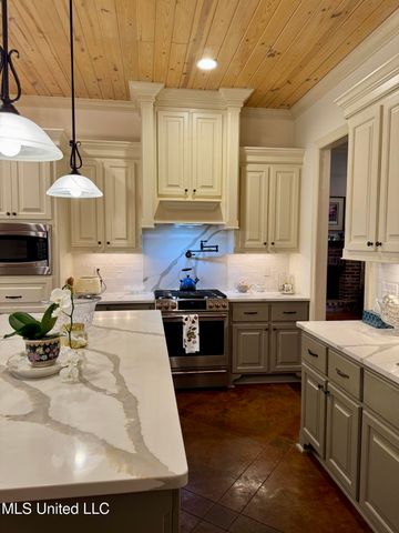 309 Winchester Road, Natchez, MS 39120