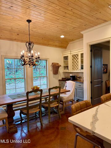 309 Winchester Road, Natchez, MS 39120