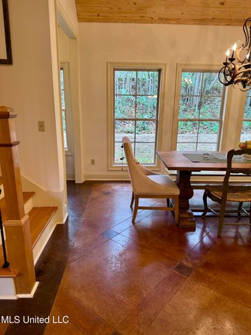 309 Winchester Road, Natchez, MS 39120