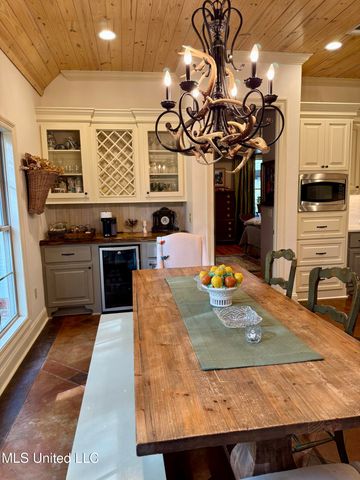 309 Winchester Road, Natchez, MS 39120