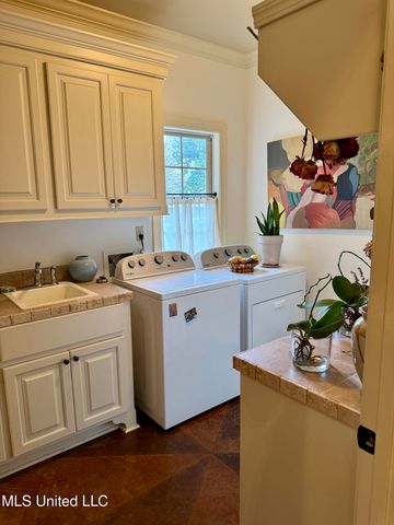 309 Winchester Road, Natchez, MS 39120