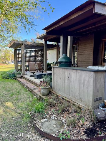 309 Winchester Road, Natchez, MS 39120