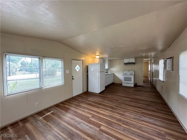 2268 Carlisle LN, North Fort Myers, FL 33917