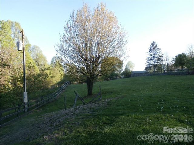 288 Firetower Road, Spruce Pine, NC 28777