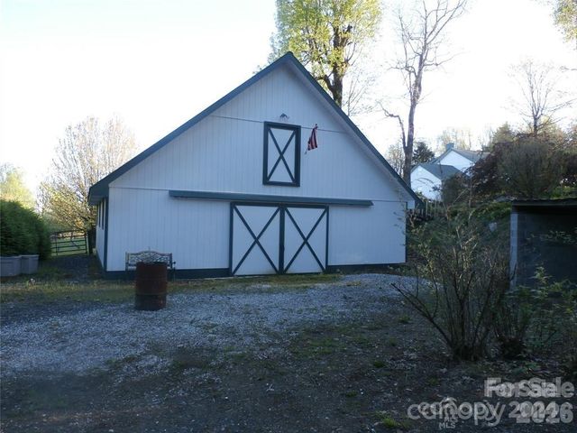 288 Firetower Road, Spruce Pine, NC 28777