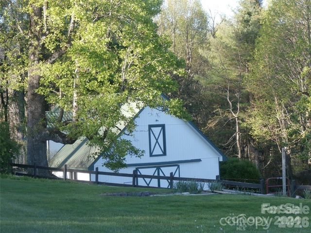 288 Firetower Road, Spruce Pine, NC 28777