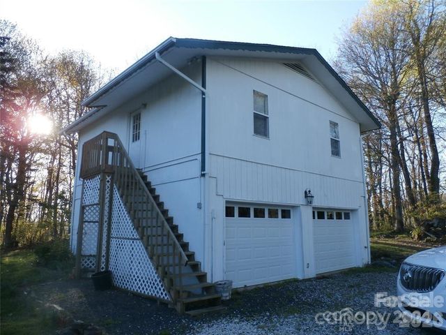 288 Firetower Road, Spruce Pine, NC 28777
