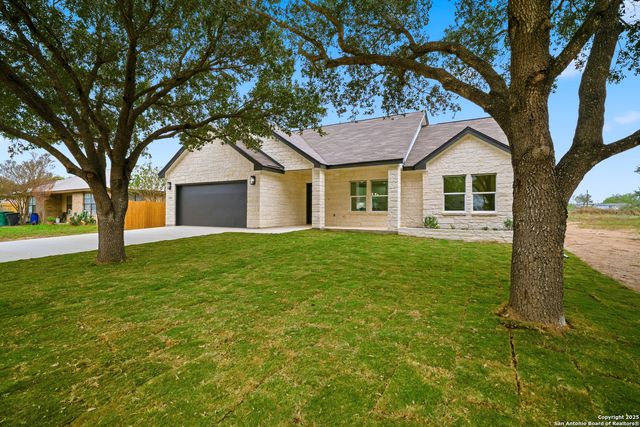 15129 Norvell, Lytle, TX 78052