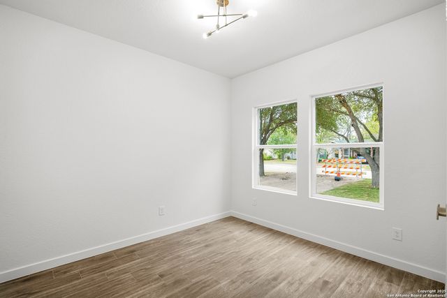 15129 Norvell, Lytle, TX 78052