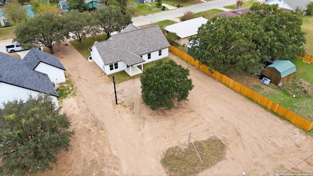 15129 Norvell, Lytle, TX 78052