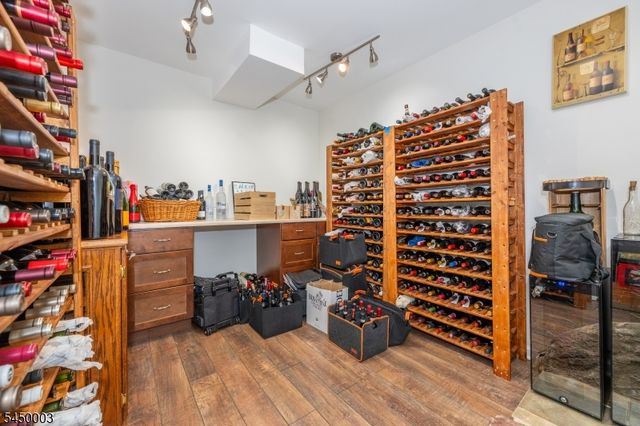 43 Brush Hill Rd, Kinnelon Boro, NJ 07405