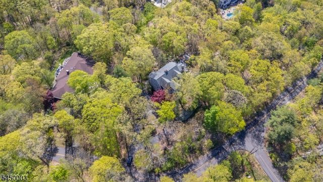 43 Brush Hill Rd, Kinnelon Boro, NJ 07405