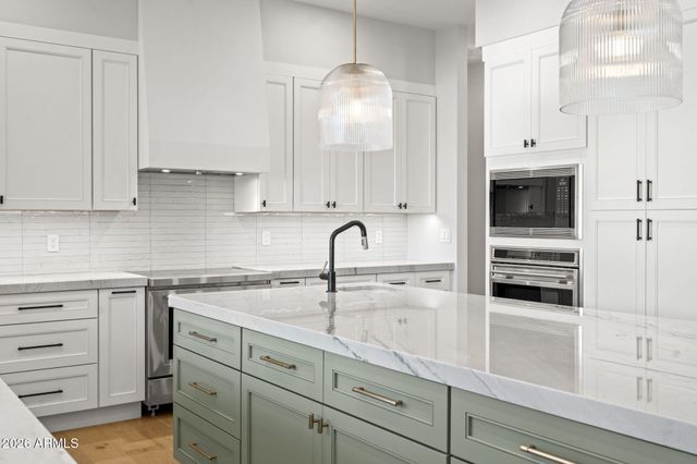 4030 N 54TH Place, Phoenix, AZ 85018