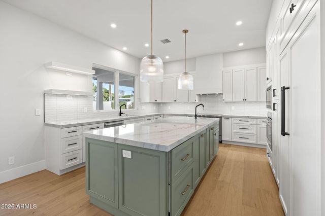 4030 N 54TH Place, Phoenix, AZ 85018