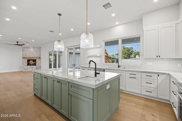 4030 N 54TH Place, Phoenix, AZ 85018