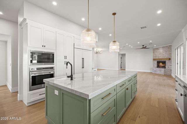 4030 N 54TH Place, Phoenix, AZ 85018