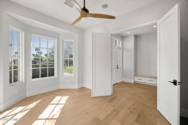 4030 N 54TH Place, Phoenix, AZ 85018