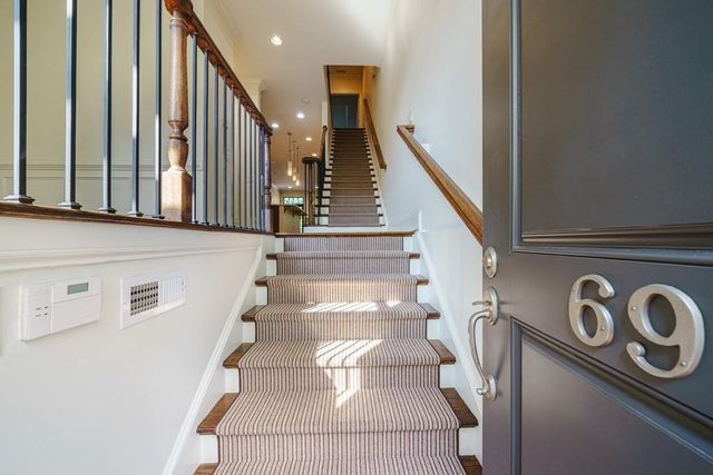69 Honour Avenue NW, Atlanta, GA 30305