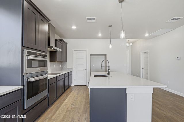 3629 King Fisher Street, Las Cruces, NM 88012