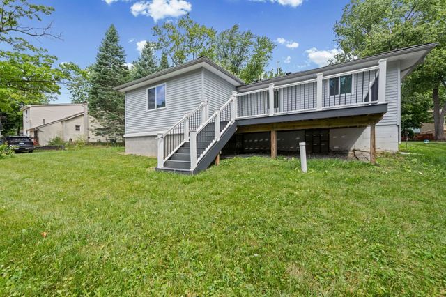 6777 Dandison Boulevard, West Bloomfield Twp, MI 48324