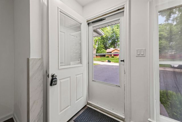 6777 Dandison Boulevard, West Bloomfield Twp, MI 48324