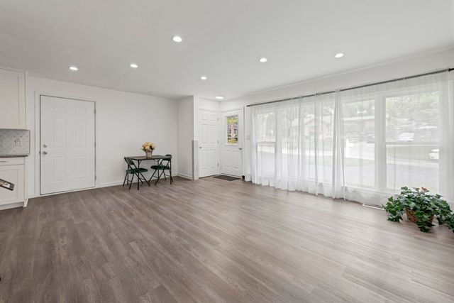 6777 Dandison Boulevard, West Bloomfield Twp, MI 48324