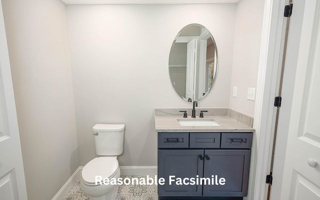 1 Southgate Drive, Londonderry, NH 03053