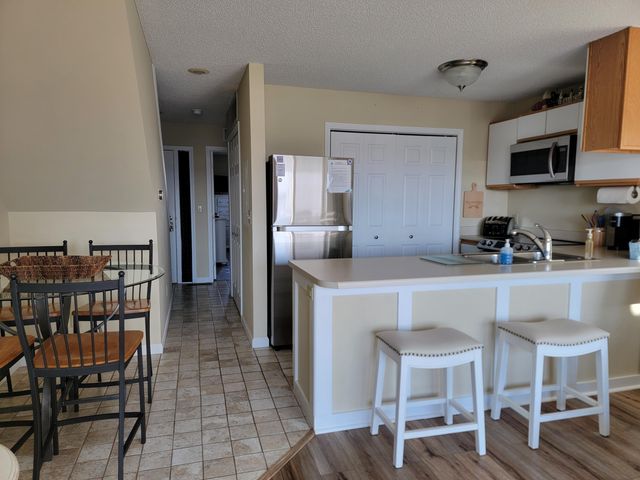 114 Millpoint Drive 14, Spring Lake Vllg, MI 49456